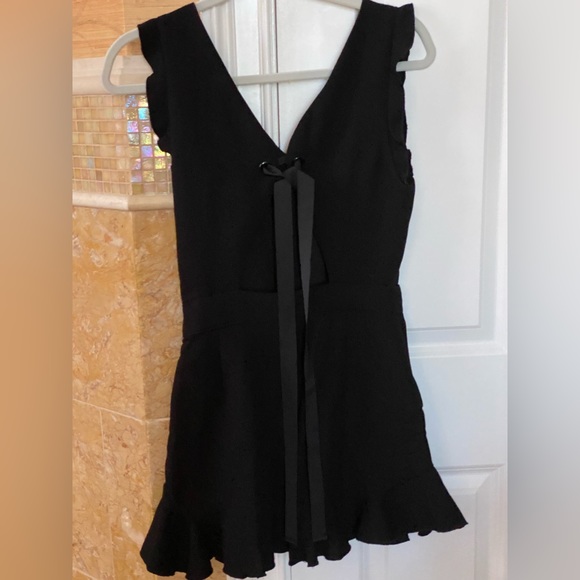 Romper - Picture 2 of 4